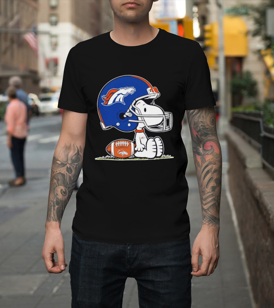 Peanuts Snoopy Denver Broncos Helmet Fan Favorite T-Shirt