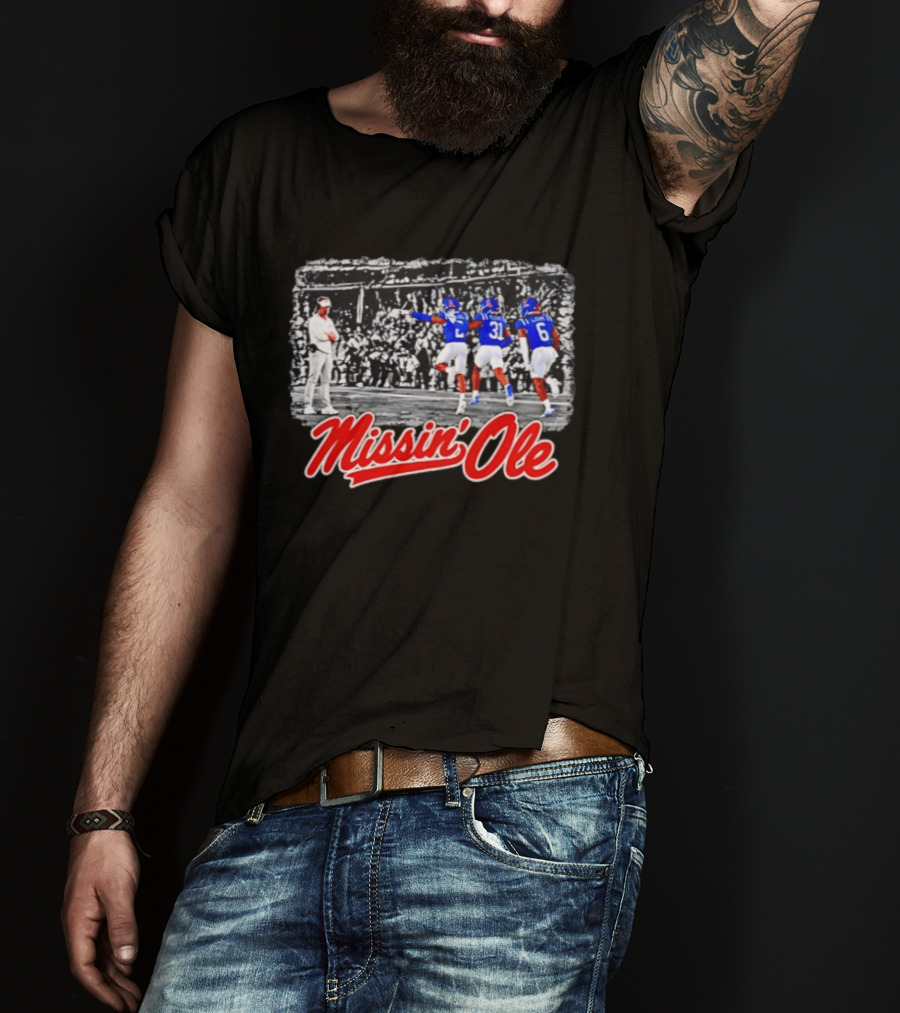 Missin' Ole Mississippi Football Scene With Players And Coach T-Shirt