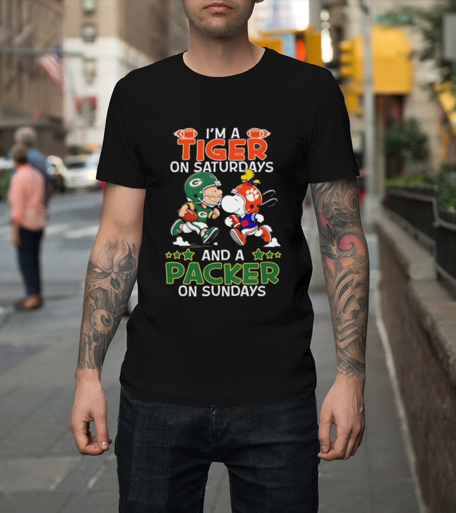 I'm A Tiger On Saturdays And A Packer On Sundays Charlie Brown Snoopy T-Shirt