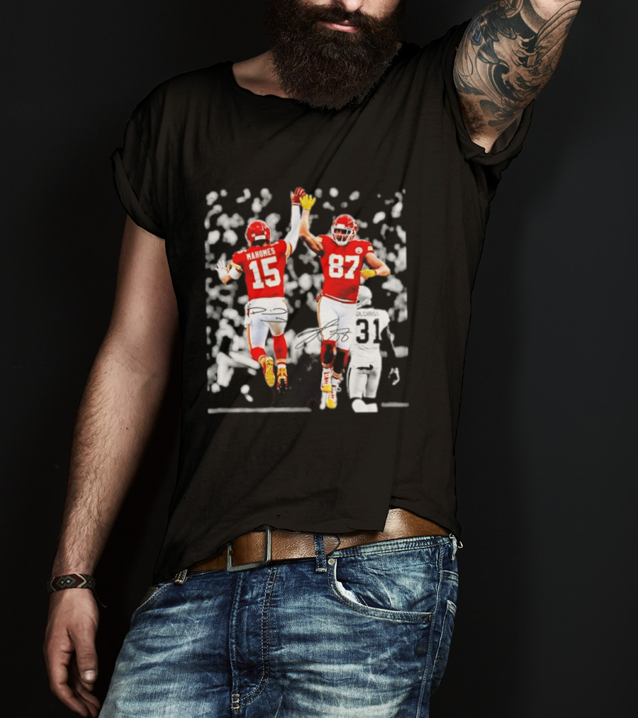 Travis Kelce Patrick Mahomes Kansas City Chiefs Autographed Celebration 15 87 T-Shirt