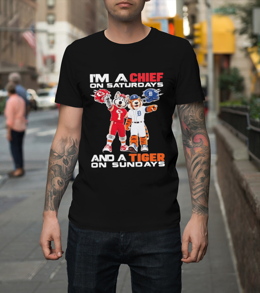I'm A Chief On Saturdays And A Tiger On Sundays Sports Mascot Helmets T-Shirt