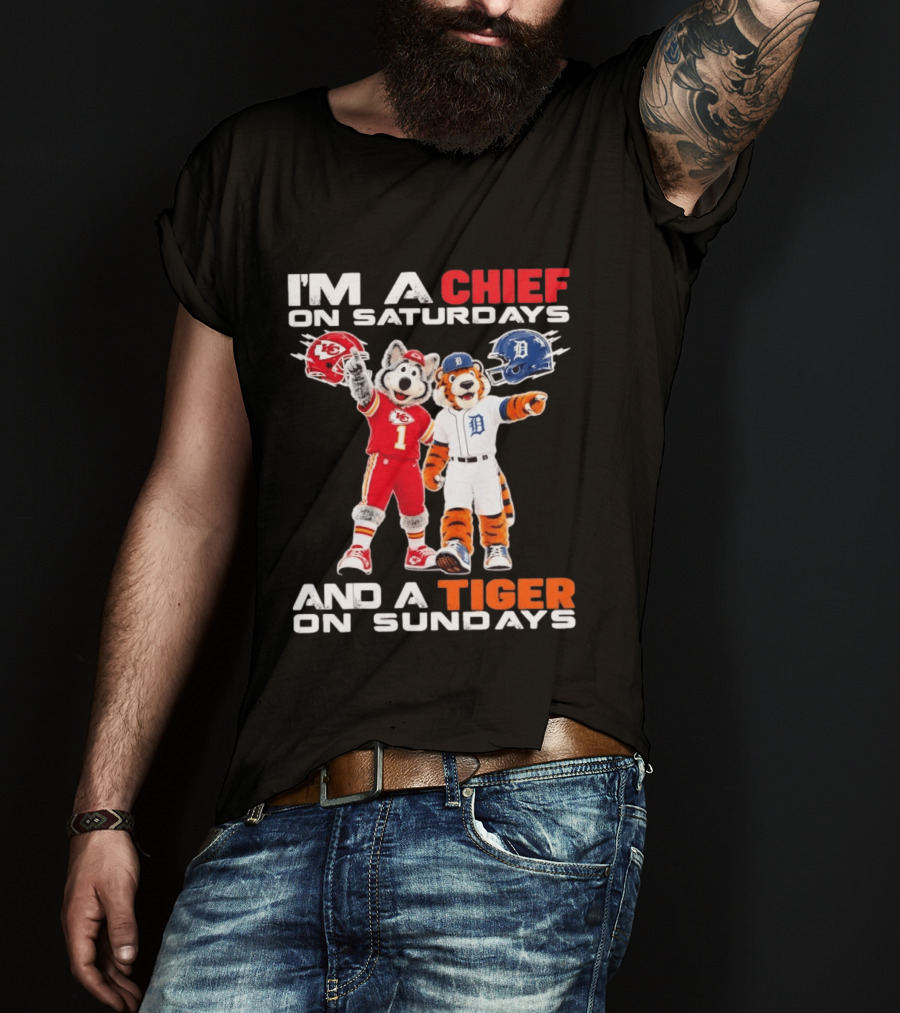 I'm A Chief On Saturdays And A Tiger On Sundays Sports Mascot Helmets T-Shirt