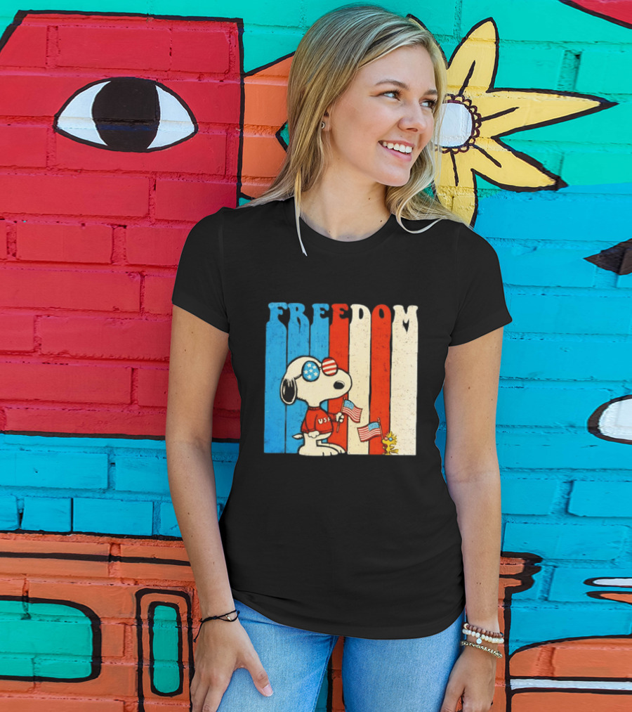 Freedom Snoopy Woodstock Peanuts USA 250th Anniversary Patriotic Celebration T-Shirt