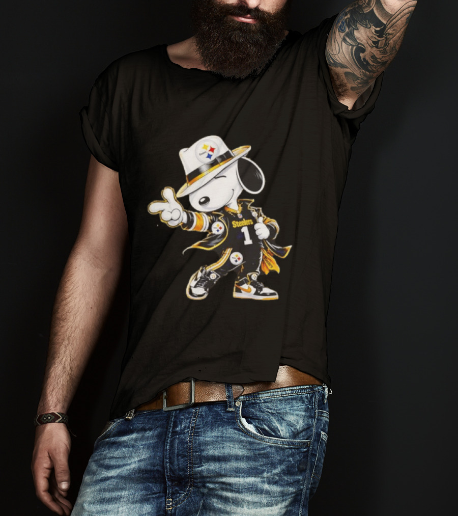 Snoopy Steelers 1 Pittsburgh Steelers Football Peanuts T-Shirt