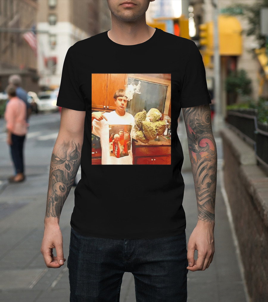 Oliver Tree Cannabis Oversized Buds And With Smoking Image T-Shirt