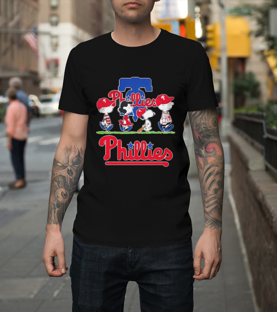 Peanuts Gang Philadelphia Phillies Walking T-Shirt