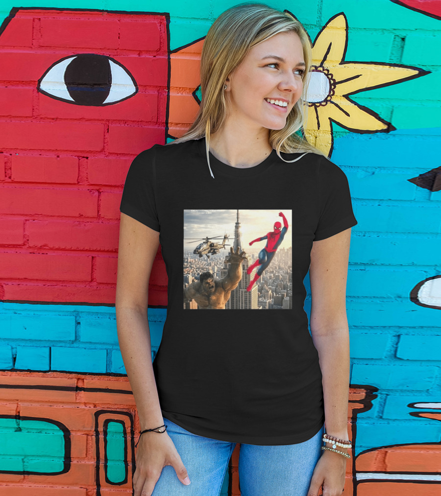 Brand New Day Spider Man And Hulk In Epic New York Battle Scene T-Shirt