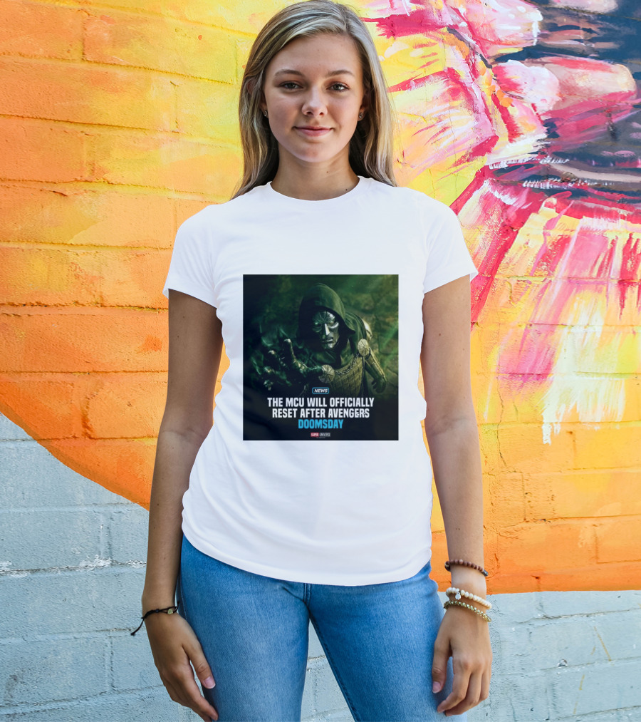 Avengers Doomsday MCU Reset Announcement Super Universe News T-Shirt