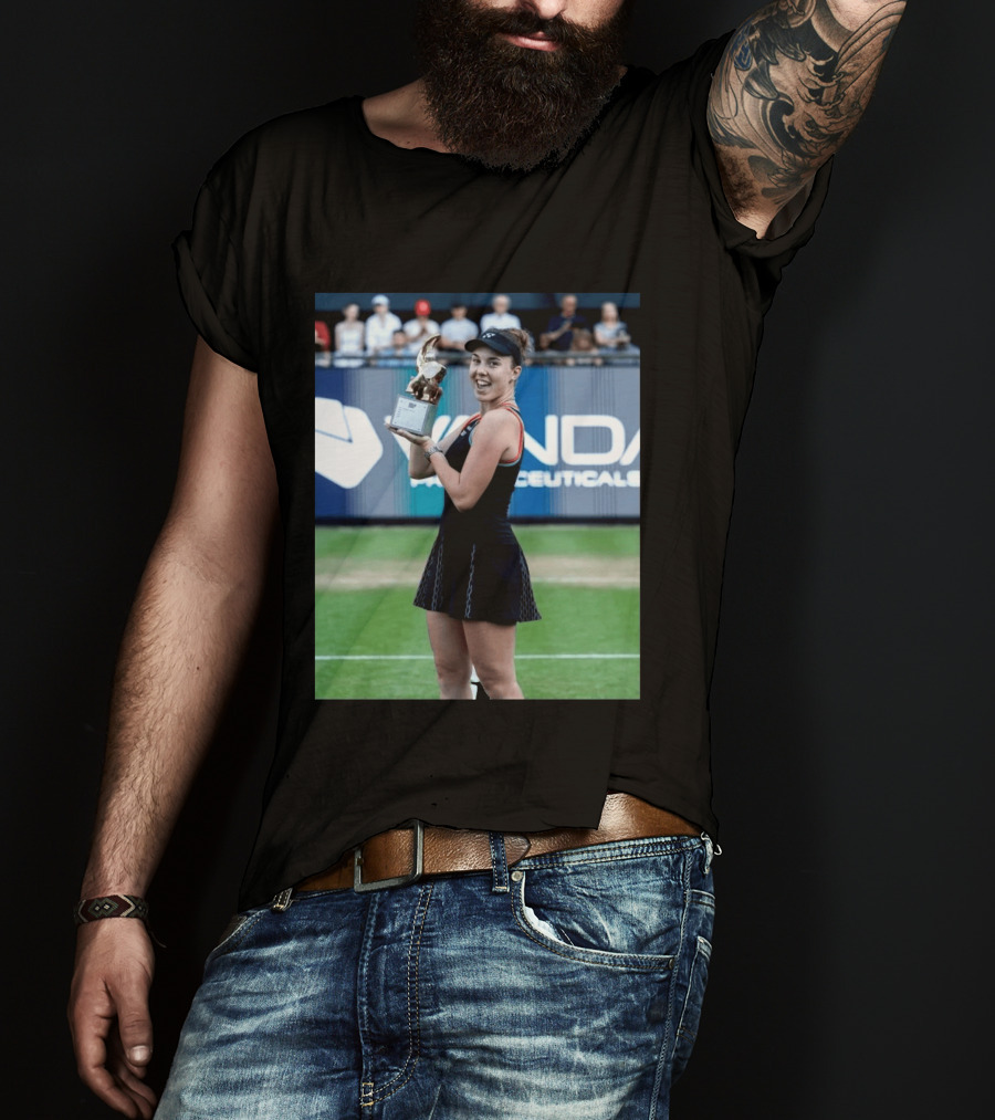 Linda Wins Tennis Title Holding Trophy On Grass Court T-Shirt