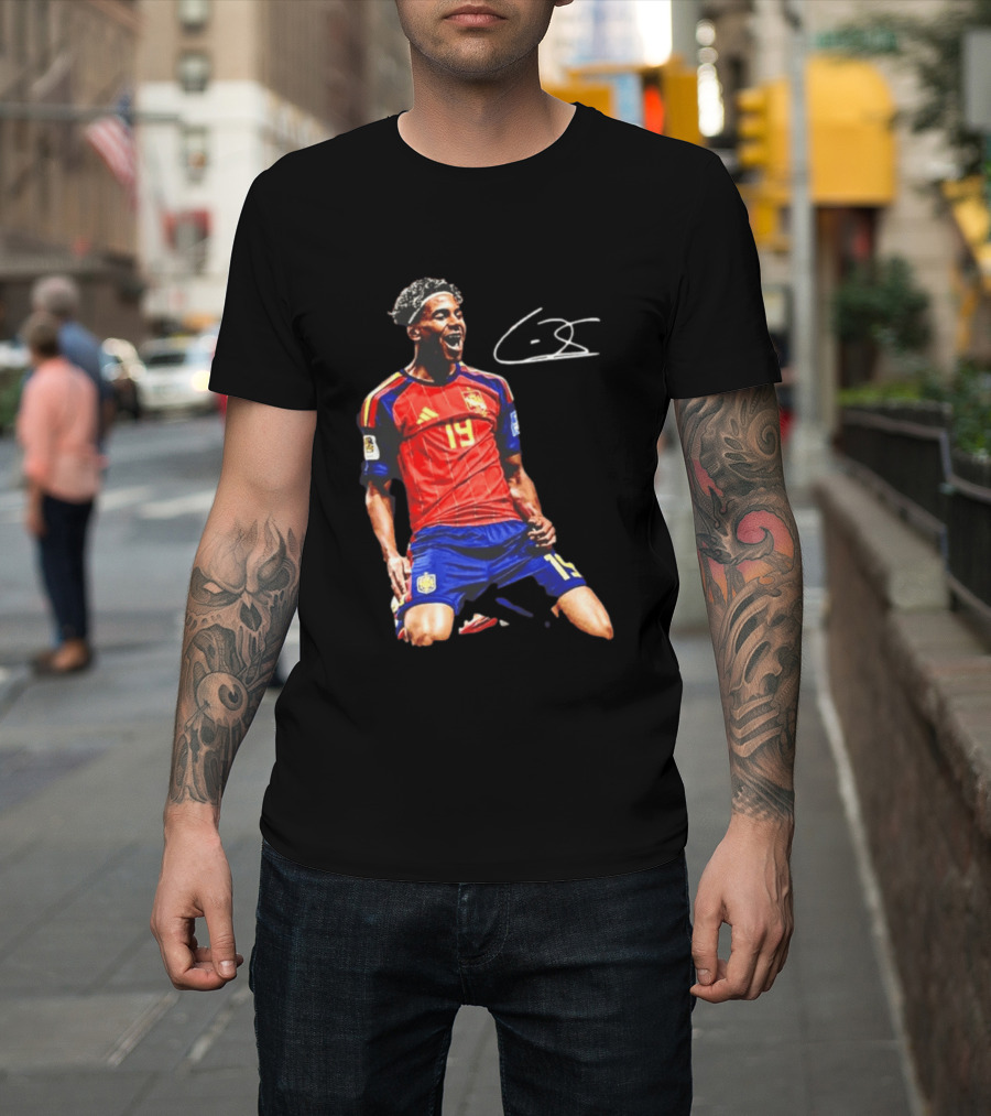 19 Lamine Yamal Spain National Football Team Soccer Jersey Celebration T-Shirt