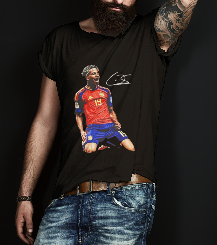 19 Lamine Yamal Spain National Football Team Soccer Jersey Celebration T-Shirt