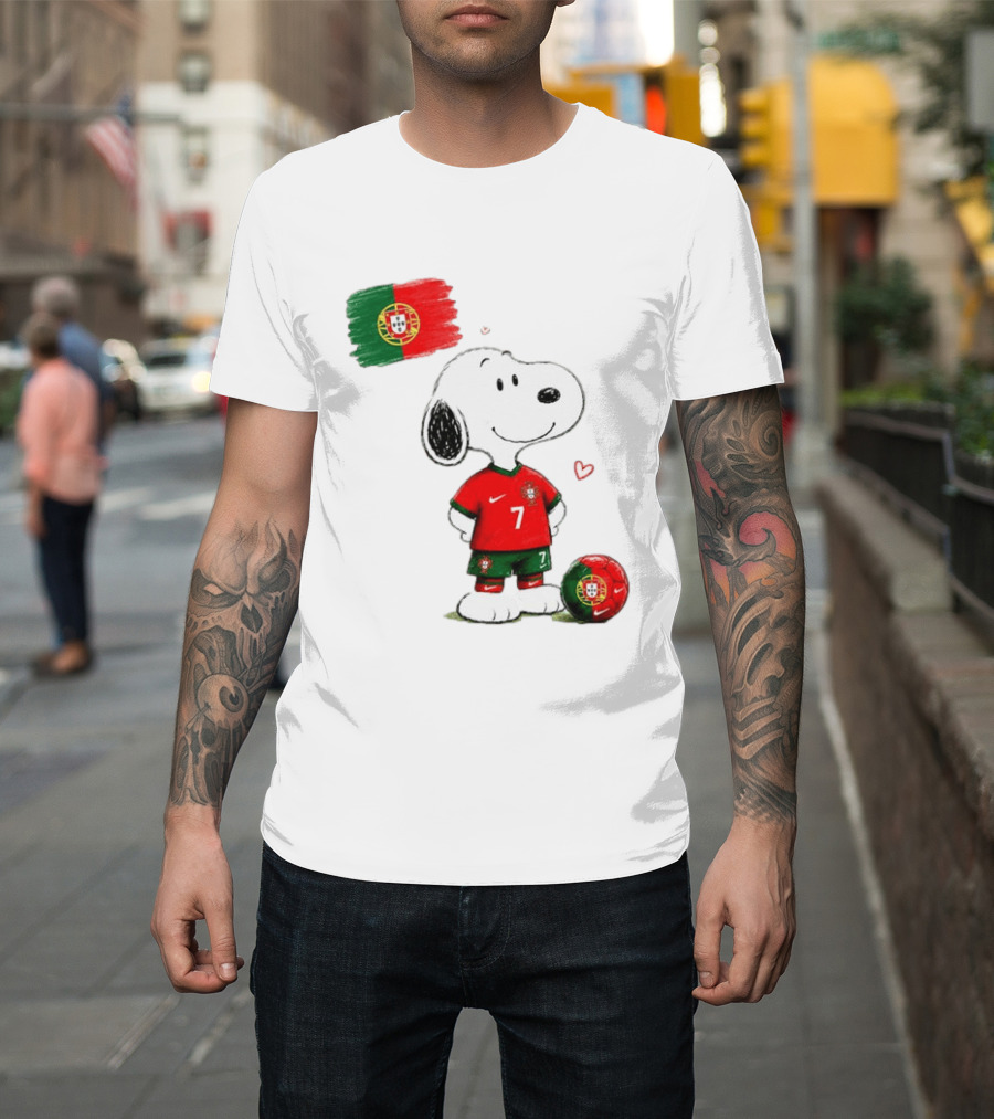 Cristiano Ronaldo Snoopy Portugal Football Number 7 Nike T-Shirt