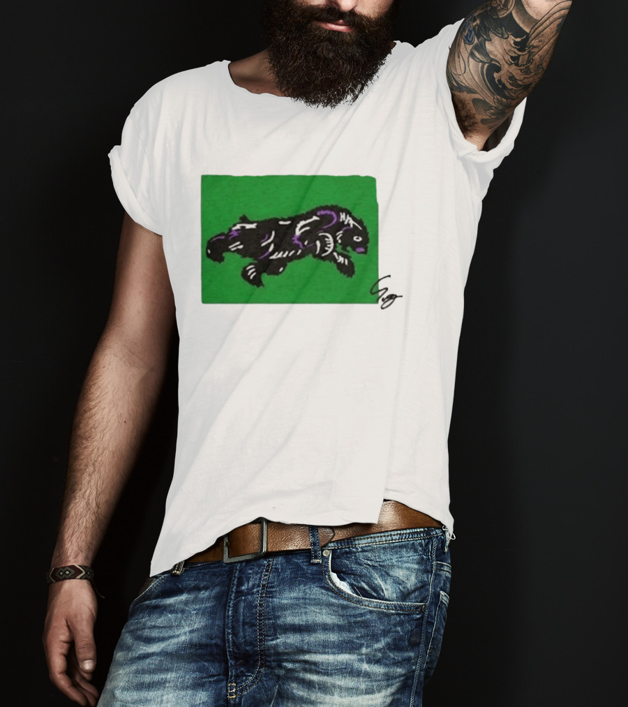 Mako Komuro 2026 Black And Purple Bear On Green T-Shirt