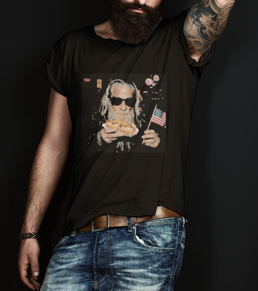 Hot Dog Wizard Holding American Flag Celebrating 4th Of July 2026 T-Shirt