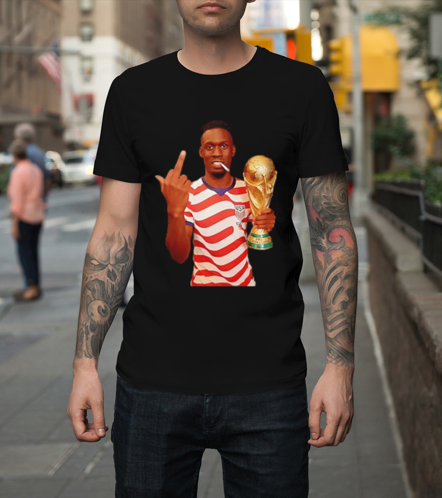 Folarin Balogun USA National Team Smoking Middle Finger World Cup Trophy T-Shirt