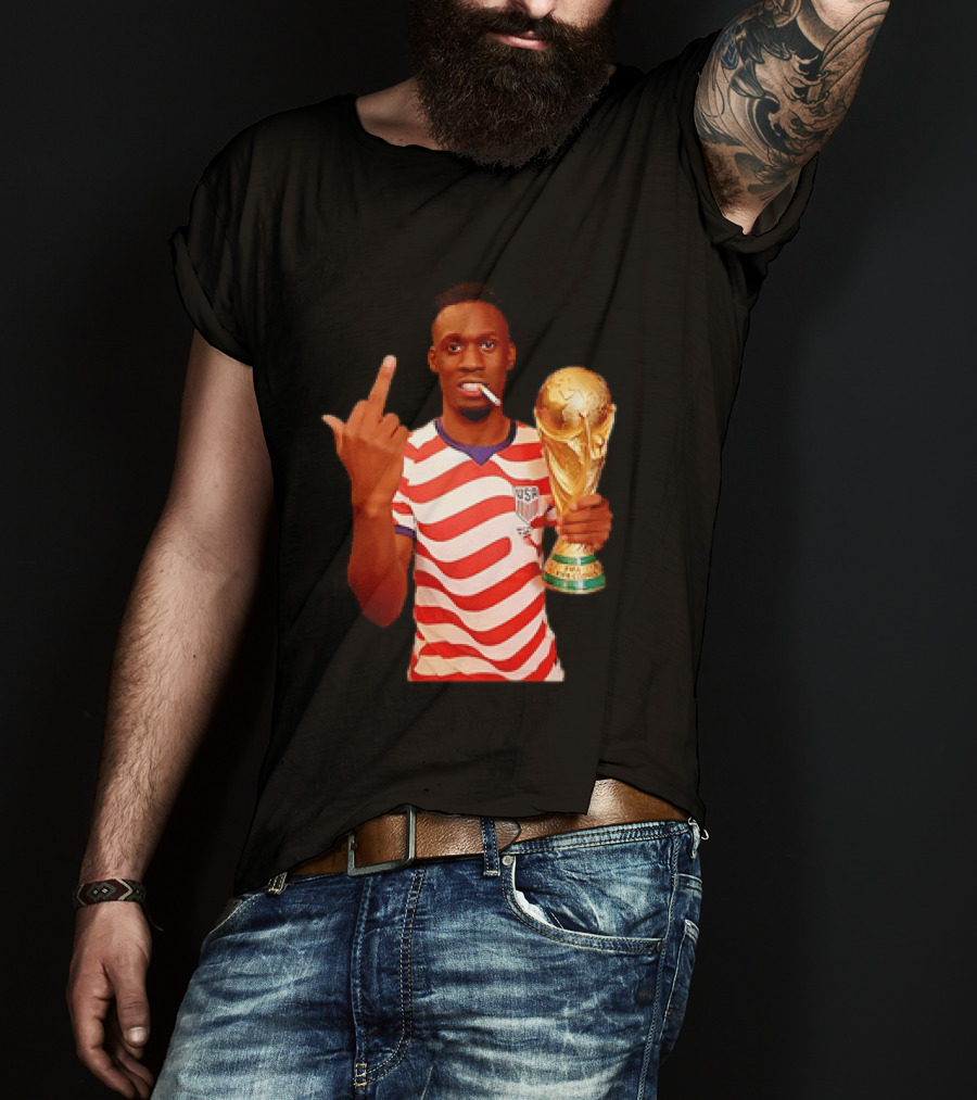 Folarin Balogun USA National Team Smoking Middle Finger World Cup Trophy T-Shirt