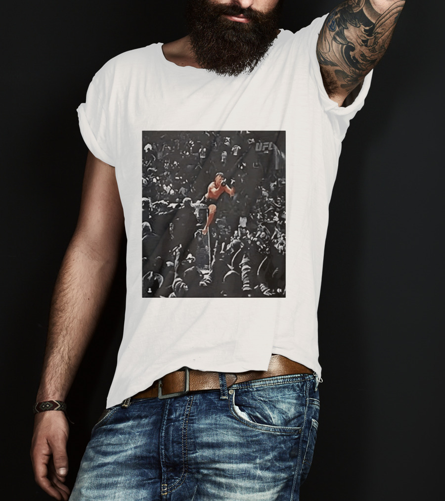 Diego Lopes UFC Middle Finger Crowd Moment T-Shirt