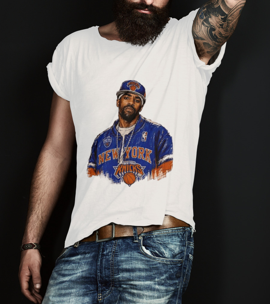 Kyrie Irving New York Knicks New Yorks Finest To The World Manhattan Knicks T-Shirt