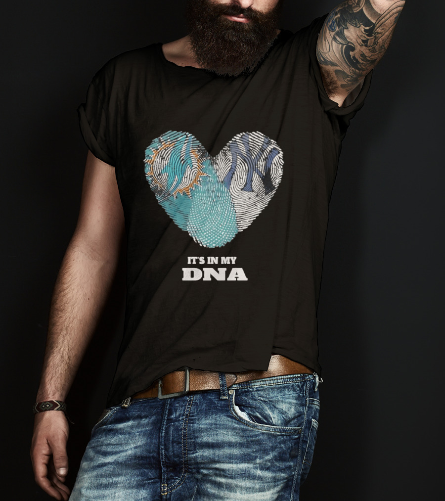 New York Yankees Statue Of Liberty It's In My DNA T-Shirt