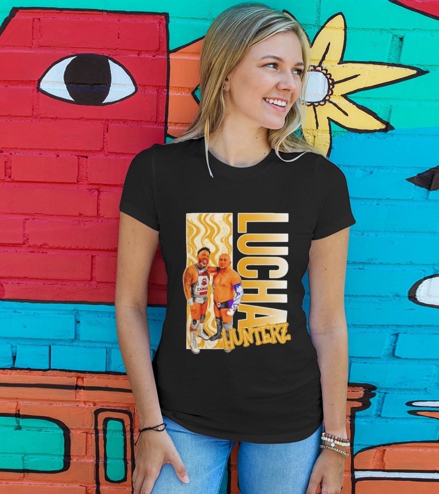 Lucha Hunterz Wrestlers Duo With Llamas And Gold Accents T-Shirt