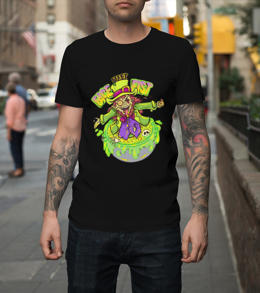 Face Meet Fist Leprechaun St Patrick's Day Cauldron Green Slime Skull T-Shirt