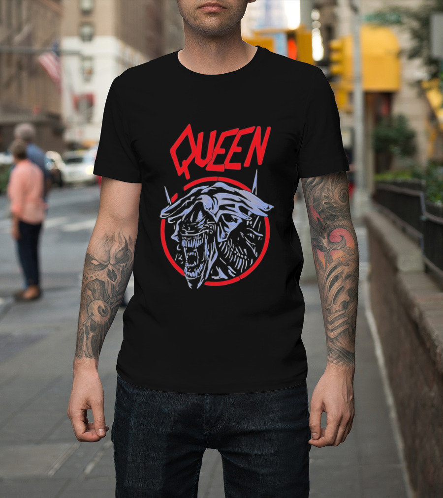 Queen Alien Xenomorph Facehugger Red T-Shirt