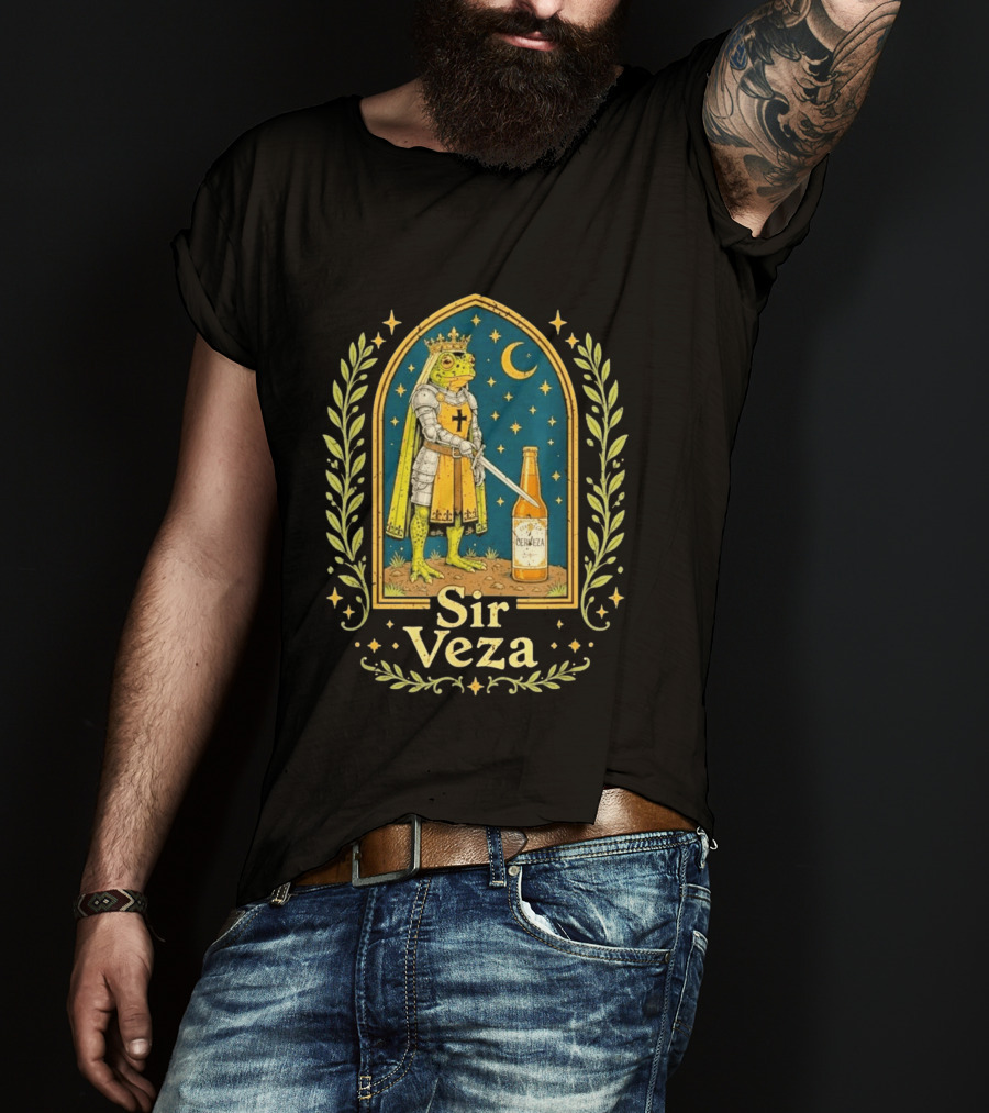 Sir Veza Frog Knight Medieval Pun Cerveza Bottle T-Shirt