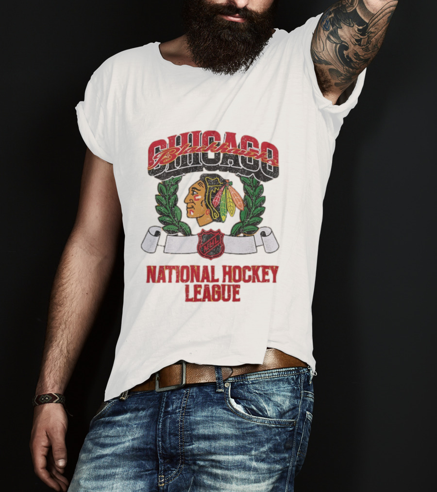 Chicago Blackhawks NHL Vintage Distressed Style National Hockey League T-Shirt