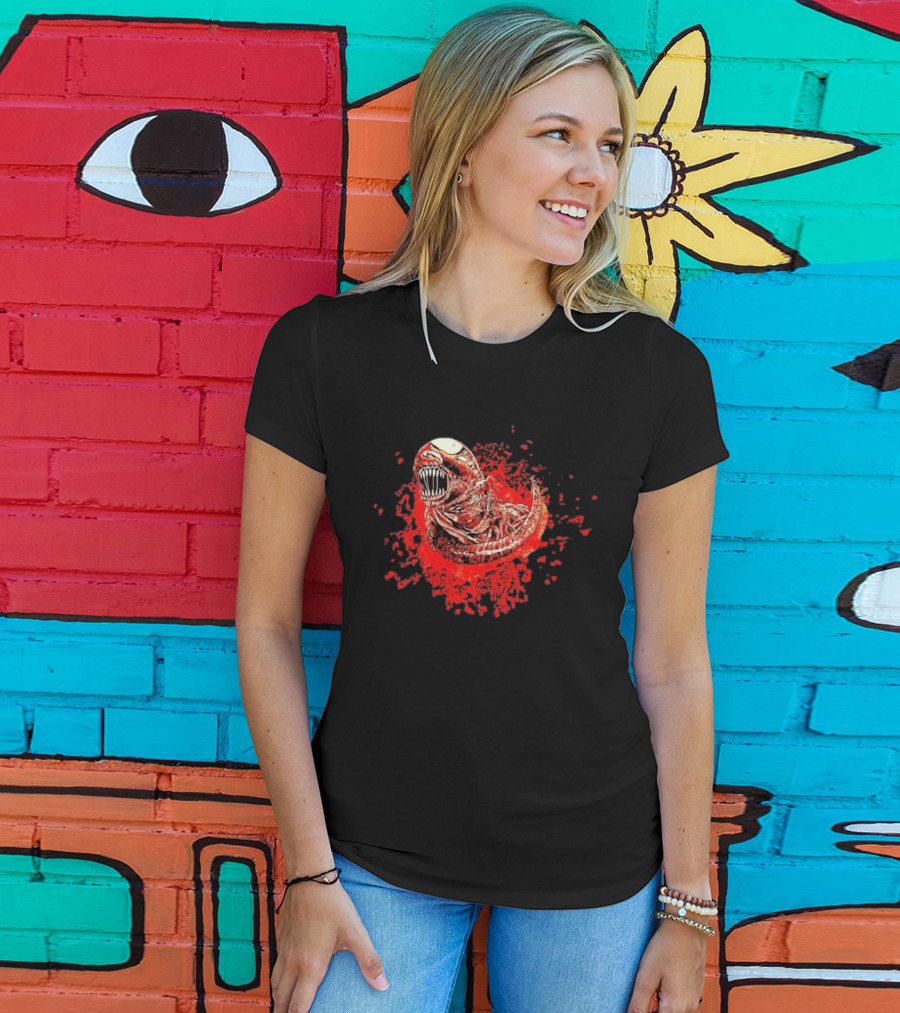 Aliens Chestburster Sci Fi Horror Blood Splatter Creature T-Shirt