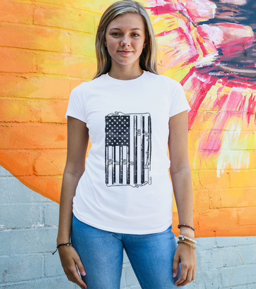 Distressed American Flag Fishing Rod Patriotic USA Angling Stars And Stripes T-Shirt