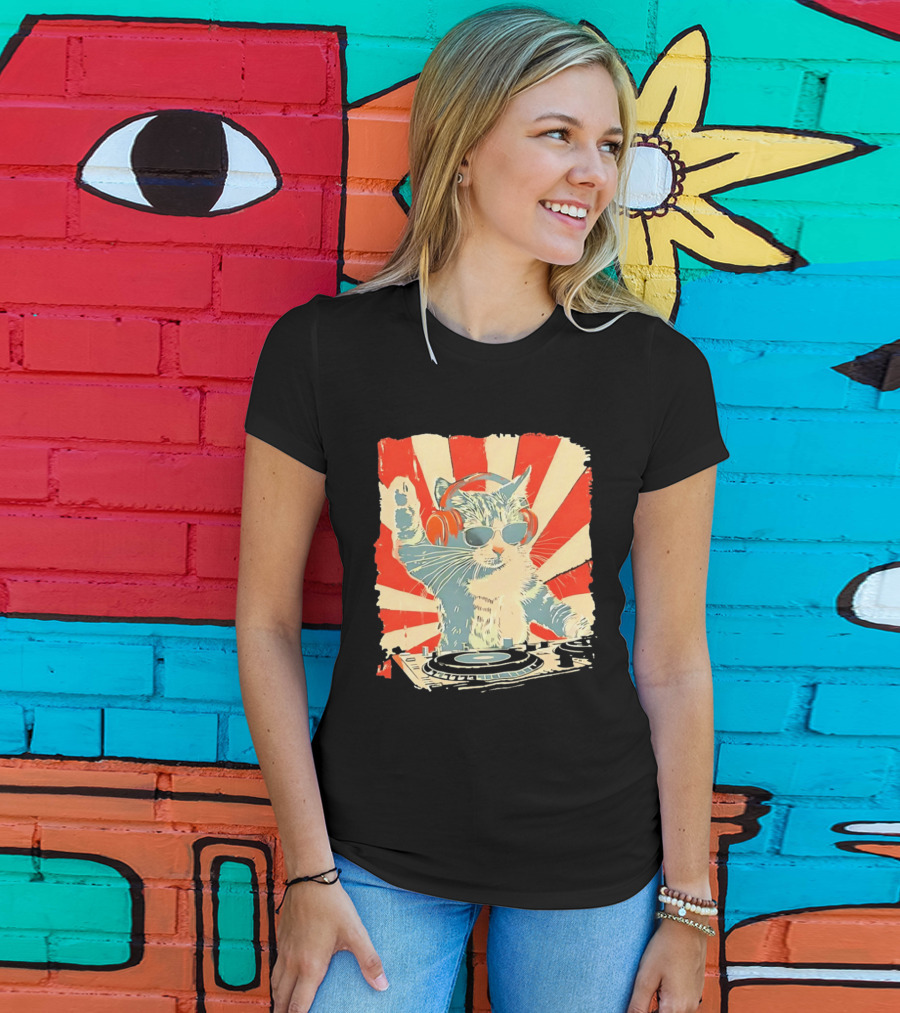DJ Cat Headphones Sunglasses Retro Style Music Lover T-Shirt