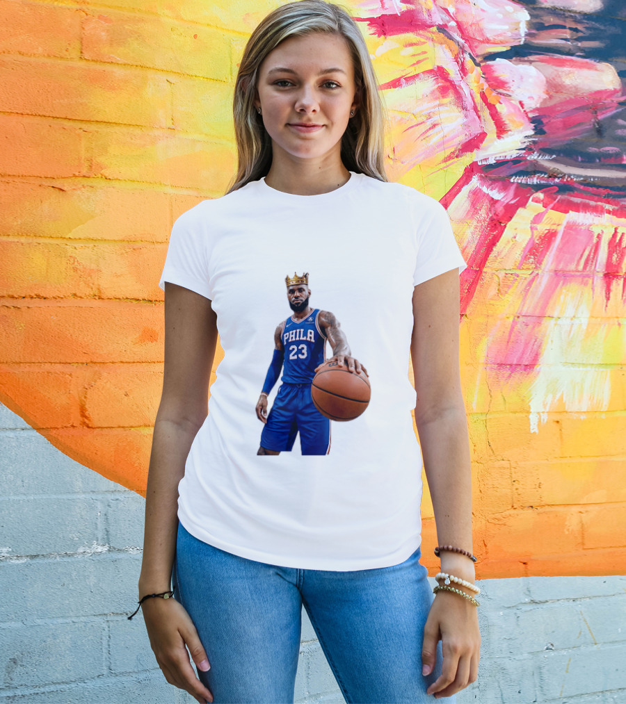 LeBron James King Crown Dribbling Philadelphia 76ers Basketball Player 23 Phila T-Shirt