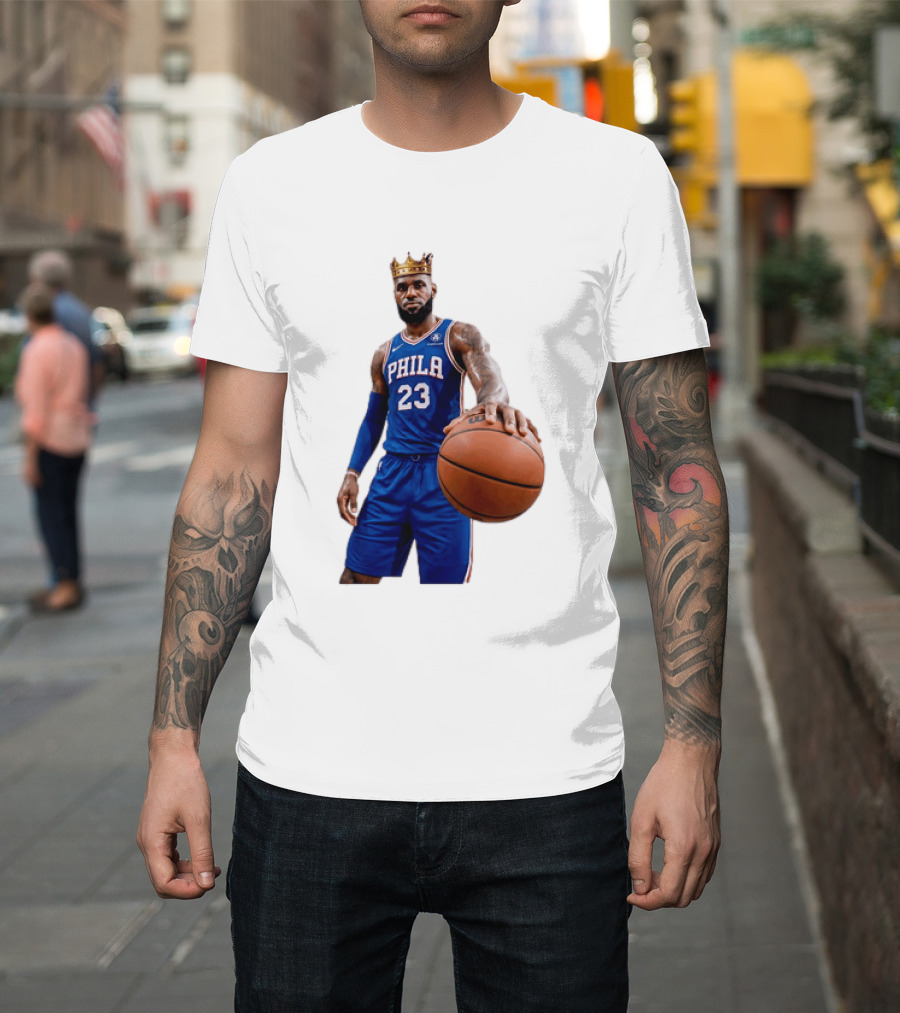 LeBron James King Crown Dribbling Philadelphia 76ers Basketball Player 23 Phila T-Shirt