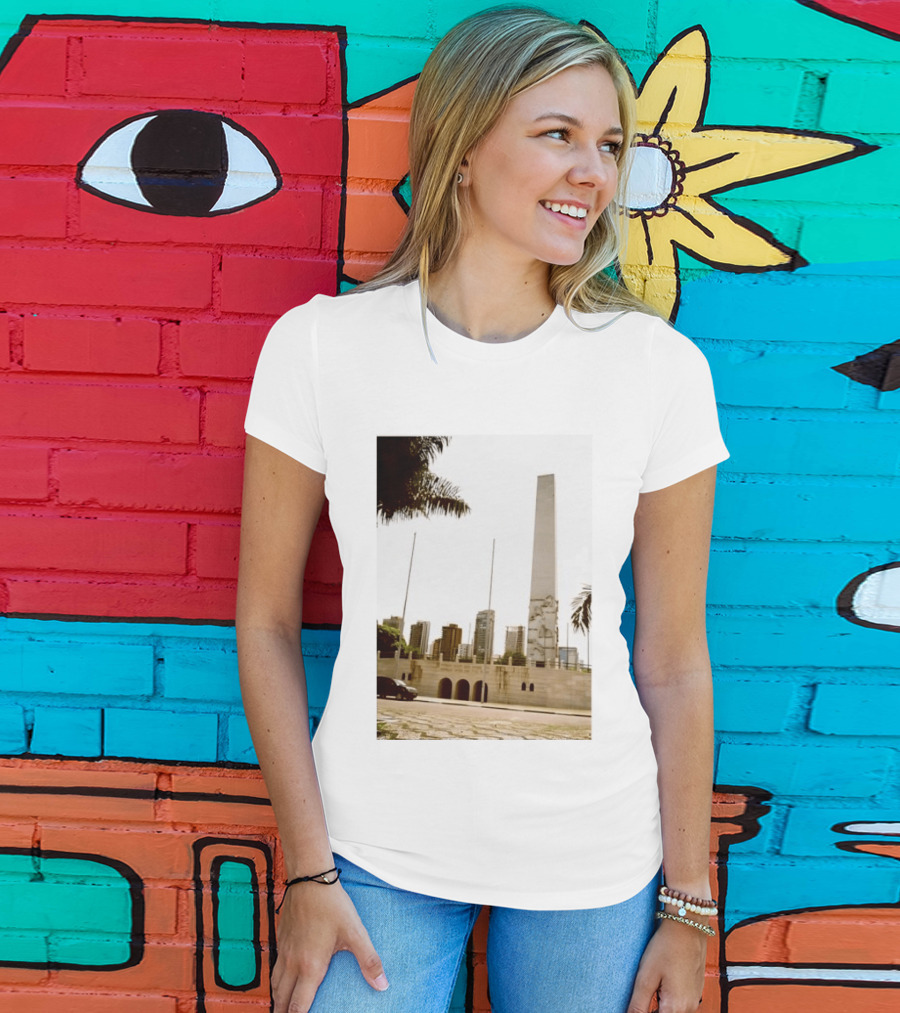 Obelisco Do Ibirapuera M M D C Viveram Pouco Para Morrer Bem Morreram Jovens Historical Monument São Paulo Brazil T-Shirt