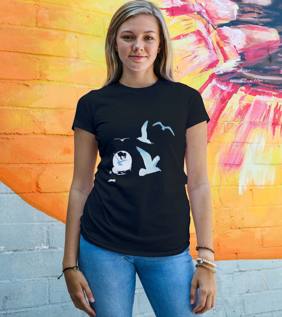 1989 Seagull Boxy Flock In Flight Retro Aesthetic T-Shirt