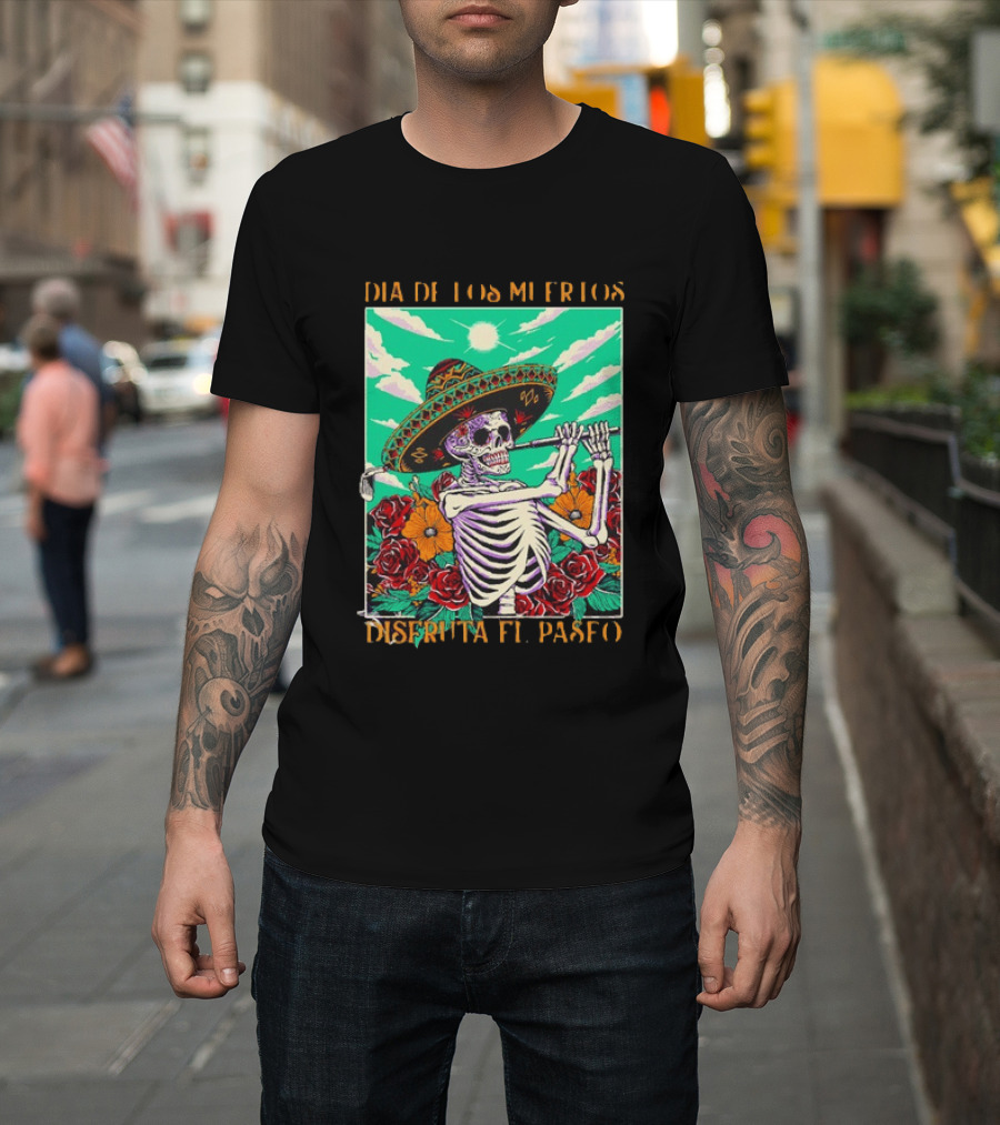 Calavera Golfer Día De Los Muertos Sombrero Flores Disfruta El Paseo T-Shirt