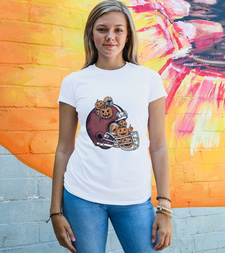 Cleveland Browns Halloween Pumpkin Football Helmet T-Shirt