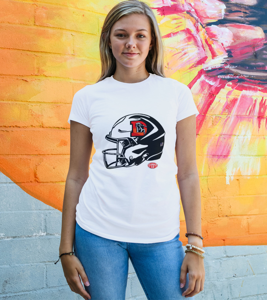 Denver Broncos Vintage D Snowcapped Helmet T-Shirt