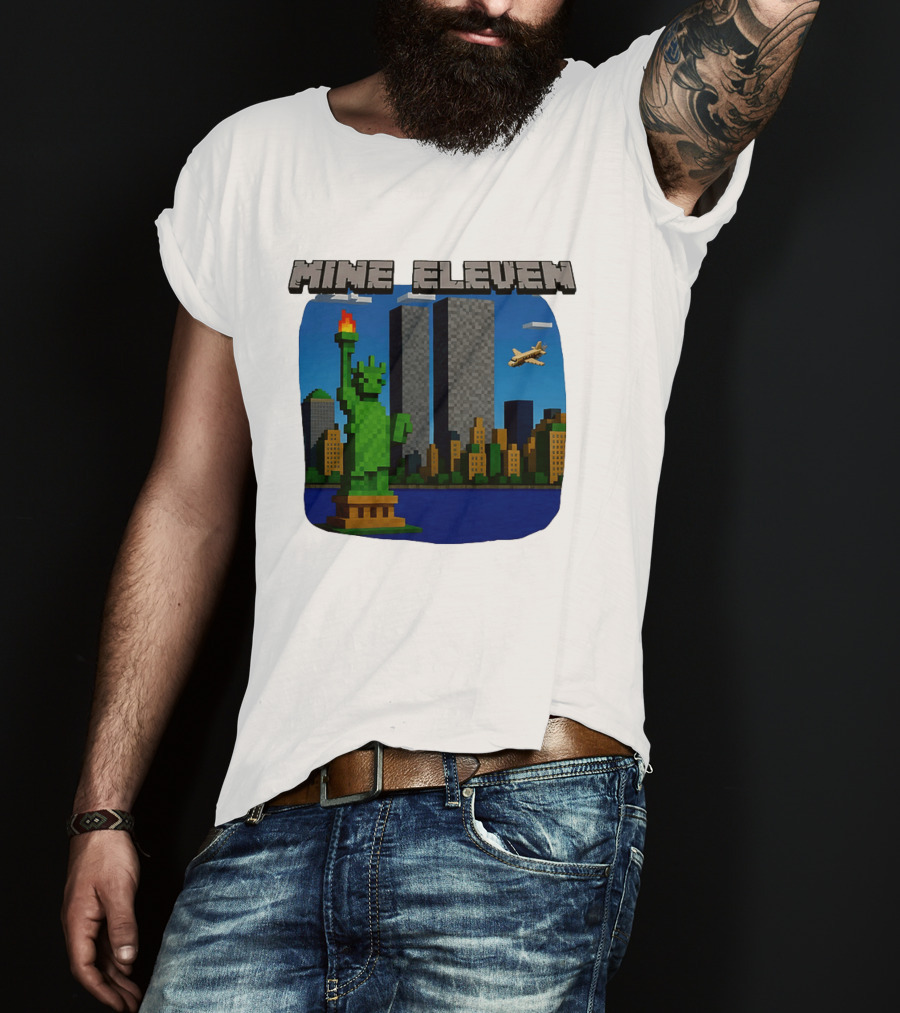 Mine Eleven Pixel City Statue Vector World Twin Towers Scene T-Shirt