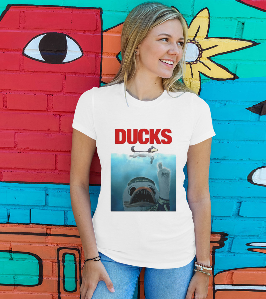 Oregon Ducks Jaws Parody With Washington Huskies Rivalry T-Shirt