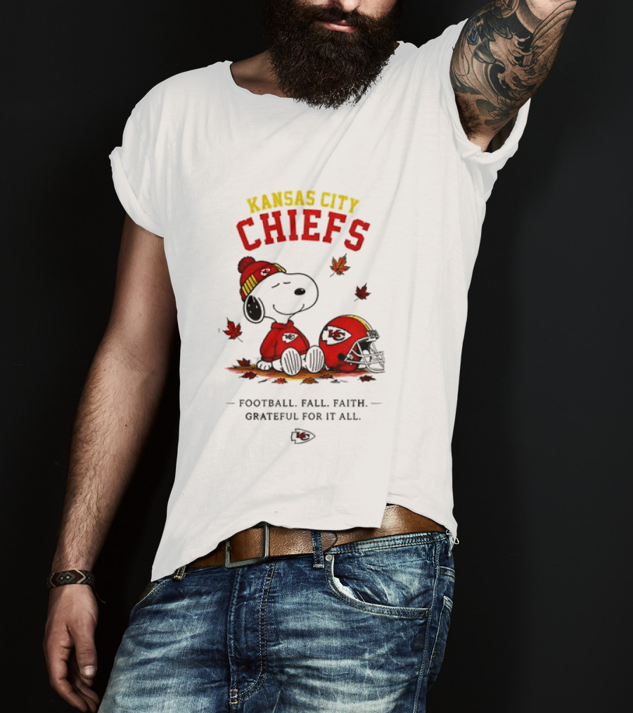 Kansas City Chiefs Snoopy Football Fall Faith Grateful For It All T-Shirt
