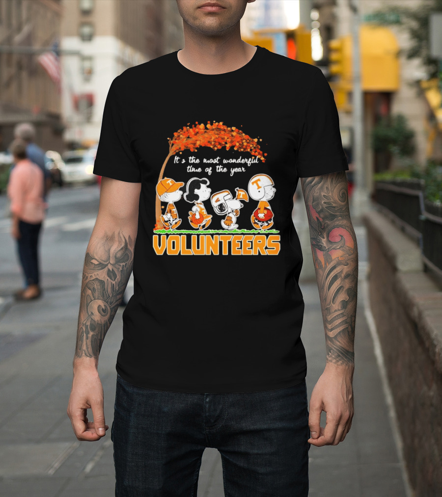 Peanuts Characters Tennessee Volunteers It's The Most Wonderful Time Of The Year T-Shirt