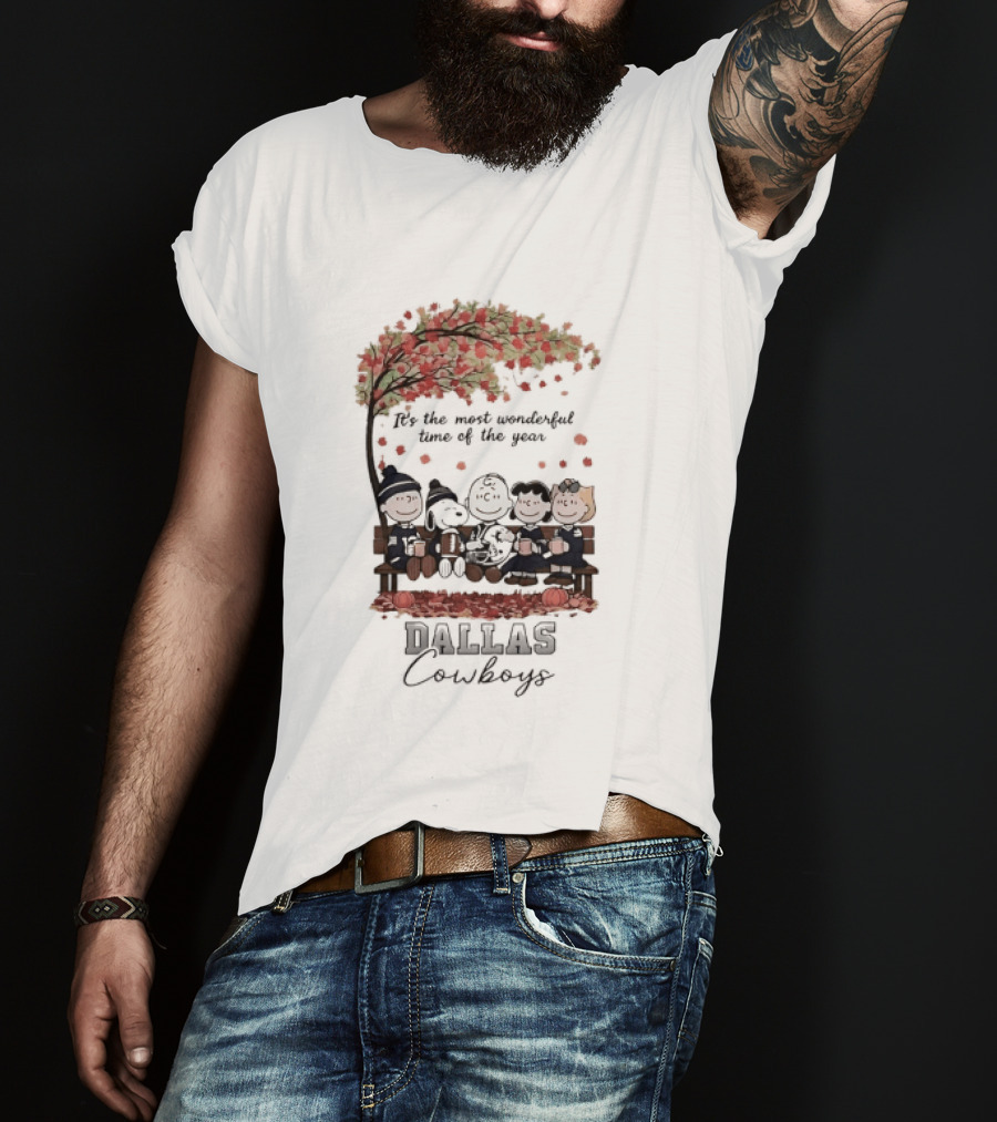 Peanuts Characters It's The Most Wonderful Time Of The Year Dallas Cowboys Autumn Scene T-Shirt