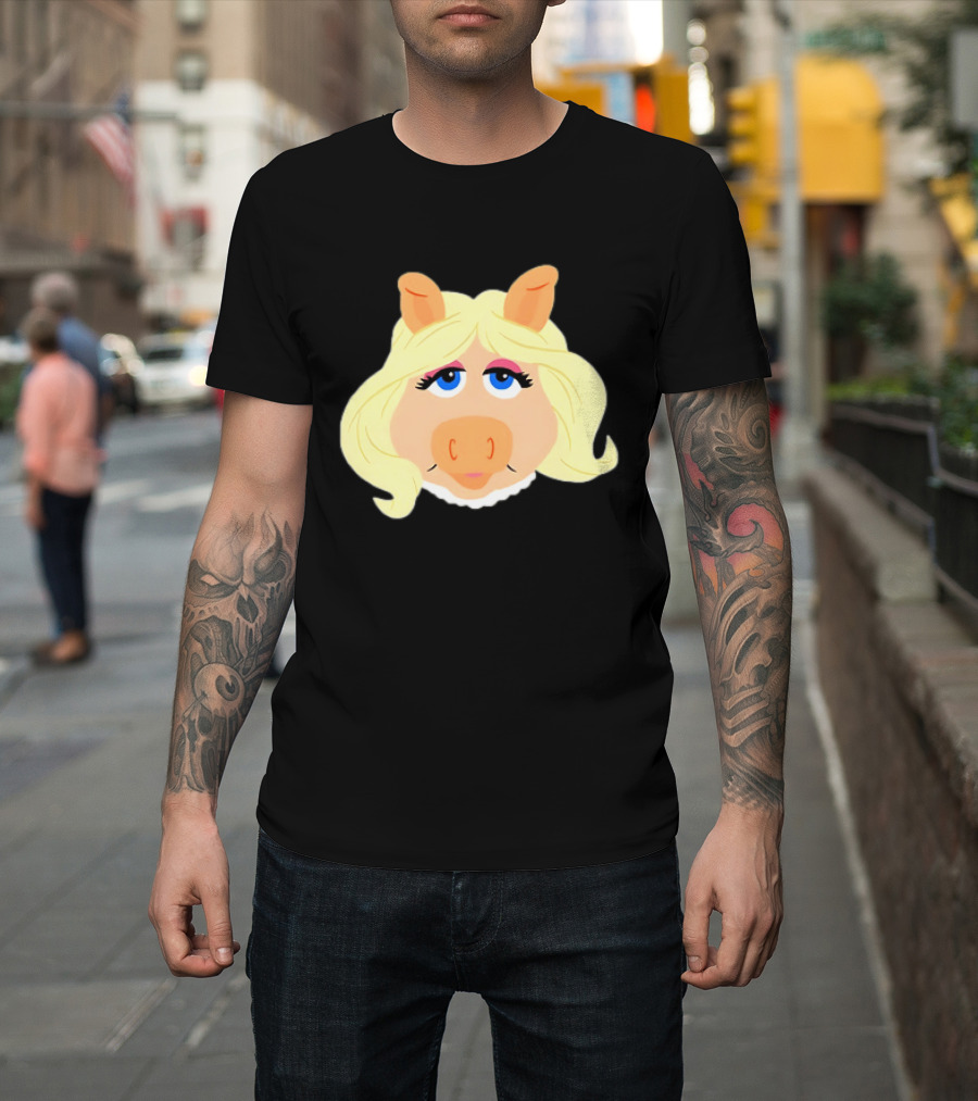 Miss Piggy Iconic Jim Henson's Muppets Character Blonde Hair Blue Eyes T-Shirt