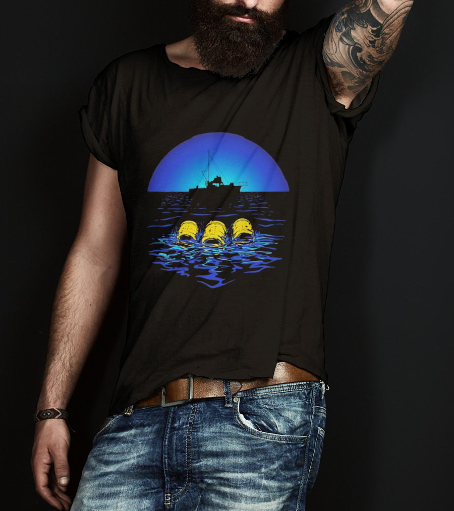 Jaws Orca Boat With Yellow Barrels Steven Spielberg Retro Ocean Scene T-Shirt