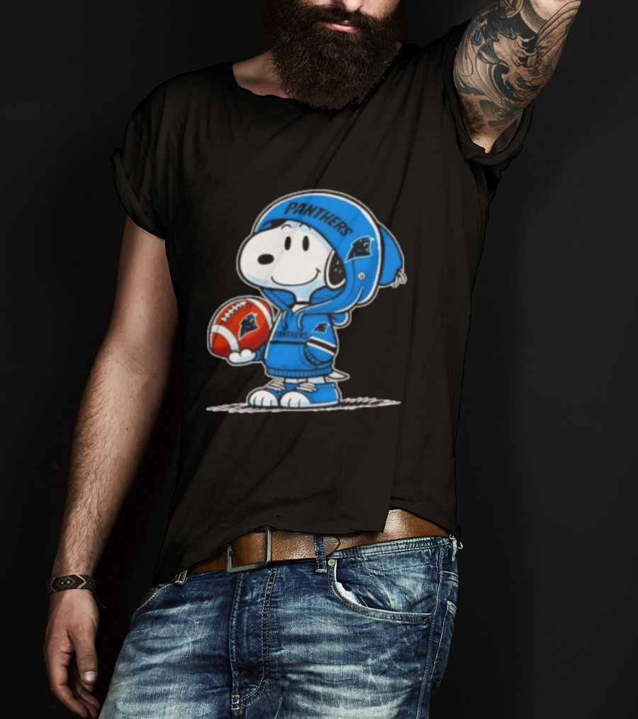 Snoopy Carolina Panthers Fan Holding Football Peanuts T-Shirt