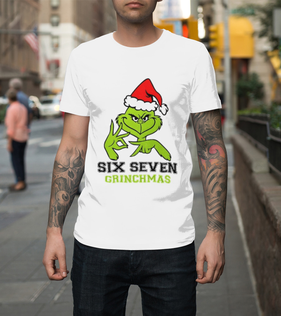 Grinch Santa Hat Six Seven Grinchmas Christmas 2025 Festive T-Shirt