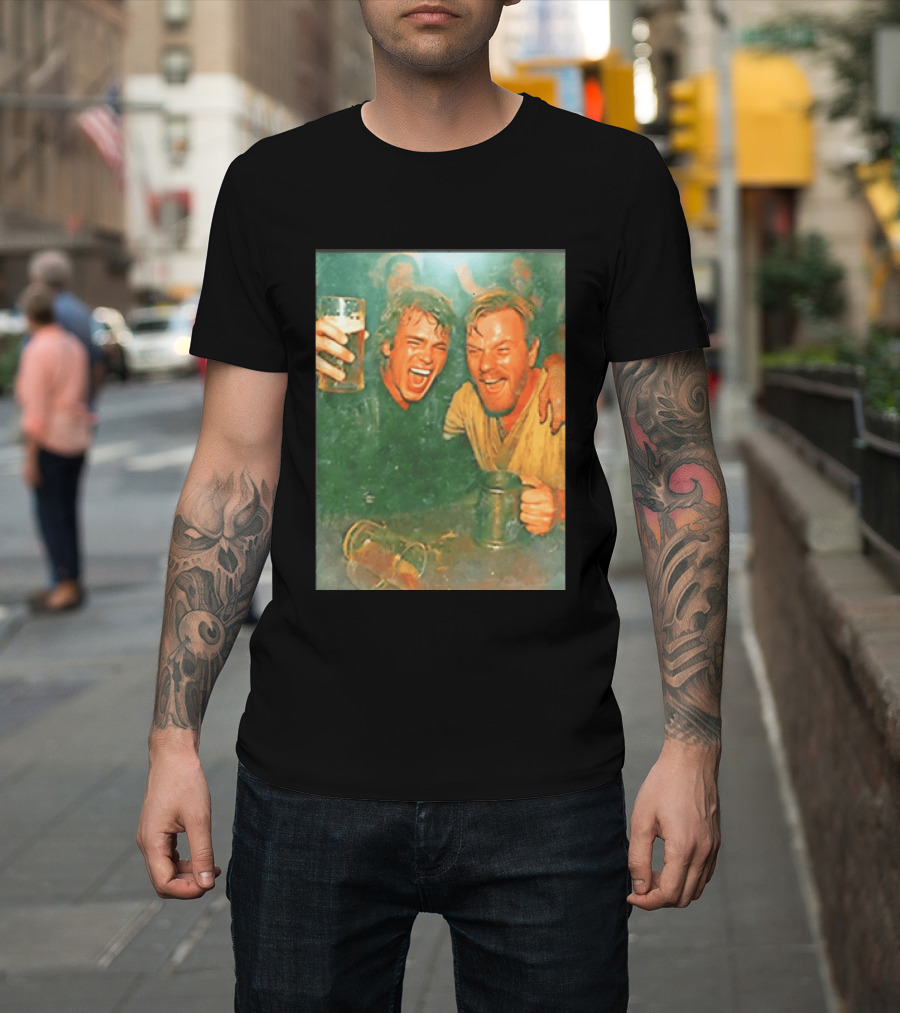 Original Anakin Skywalker And Obi Wan Kenobi Celebrate With Beer Cheers T-Shirt