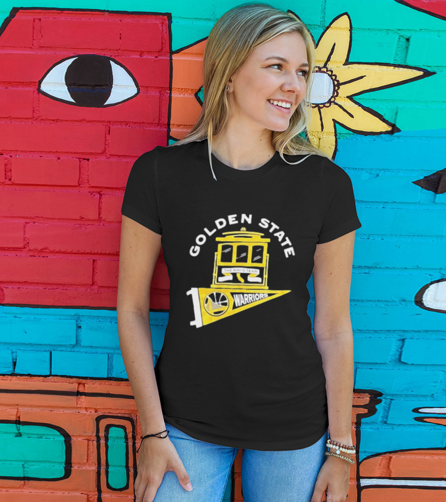 Golden State Warriors The Bays Team Warriors Banner And Cable Car T-Shirt
