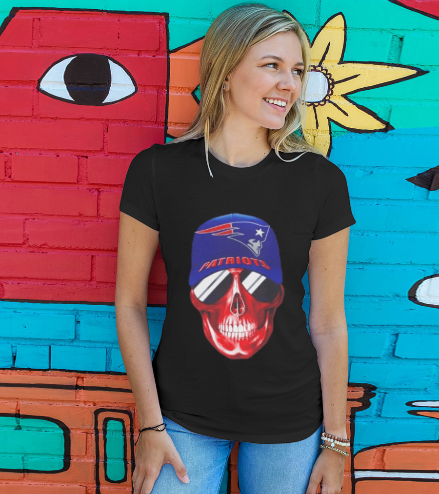 New England Patriots Cap Skull Smiling For Fans T-Shirt